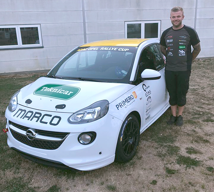 Marco Gersager med den lejede Opel Adam, som han og co-driver Carina Møller stiller op i ved den forestående WRC-runder Rallye Deutschland i området omkring Hünsrück-Hochwald i Tyskland
(Foto: GM Motorsport)